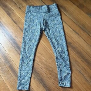 PINK Victoria’s Secret Blue Aztec Print Leggings S 4–6 Mid Rise Yoga